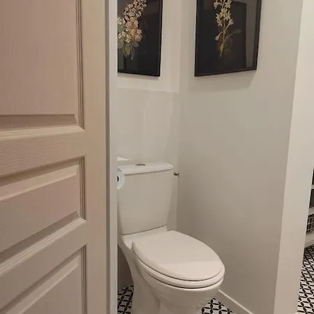 Magnifique Le Nid Des Thermes 아파트